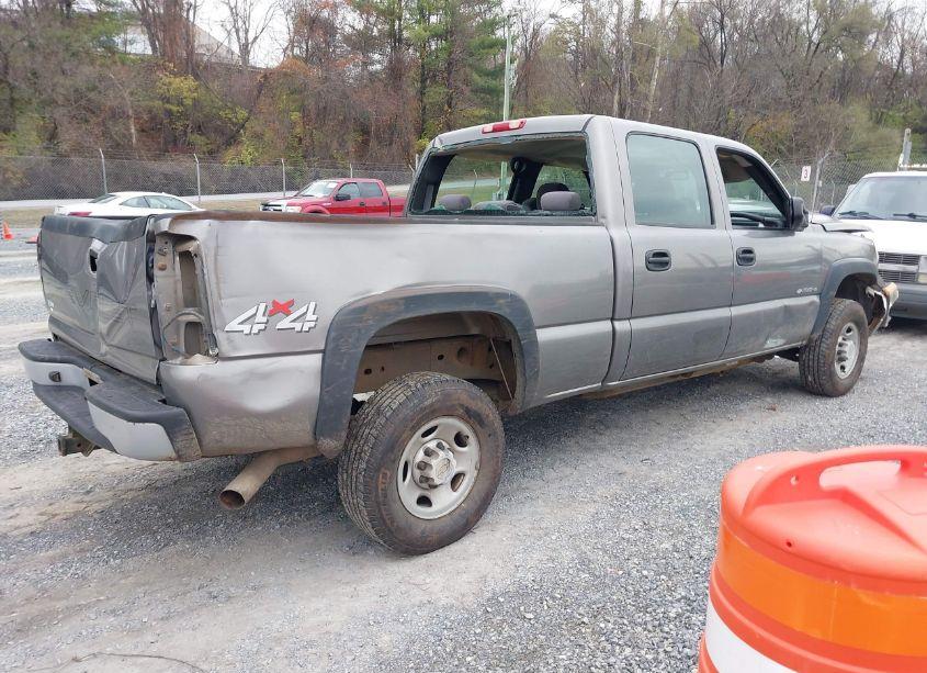 Photo 4 of 2006 Chevrolet Silverado 2500HD WORK TRUCK (VIN 1GCHK23U36F261118)