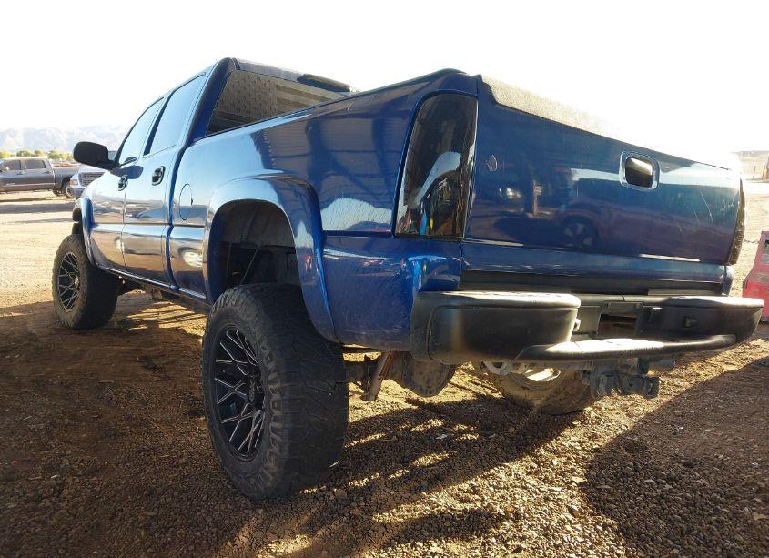 Photo 3 of 2001 Chevrolet Silverado 2500HD LS (VIN 1GCHK23U41F166639)