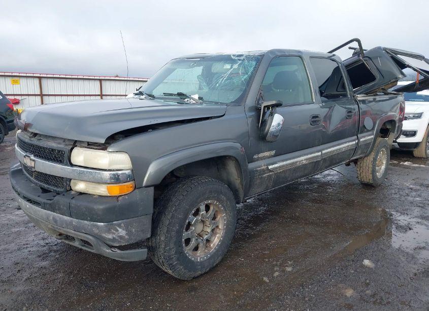 Photo 2 of 2002 Chevrolet Silverado 2500HD LS (VIN 1GCHK23U42F222628)