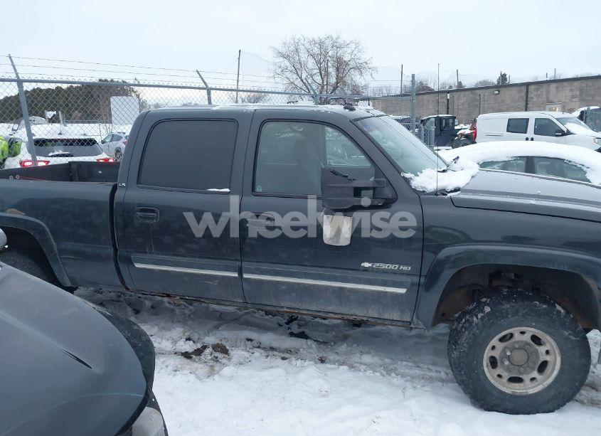 Photo 13 of 2003 Chevrolet Silverado 2500HD LS (VIN 1GCHK23U43F186277)