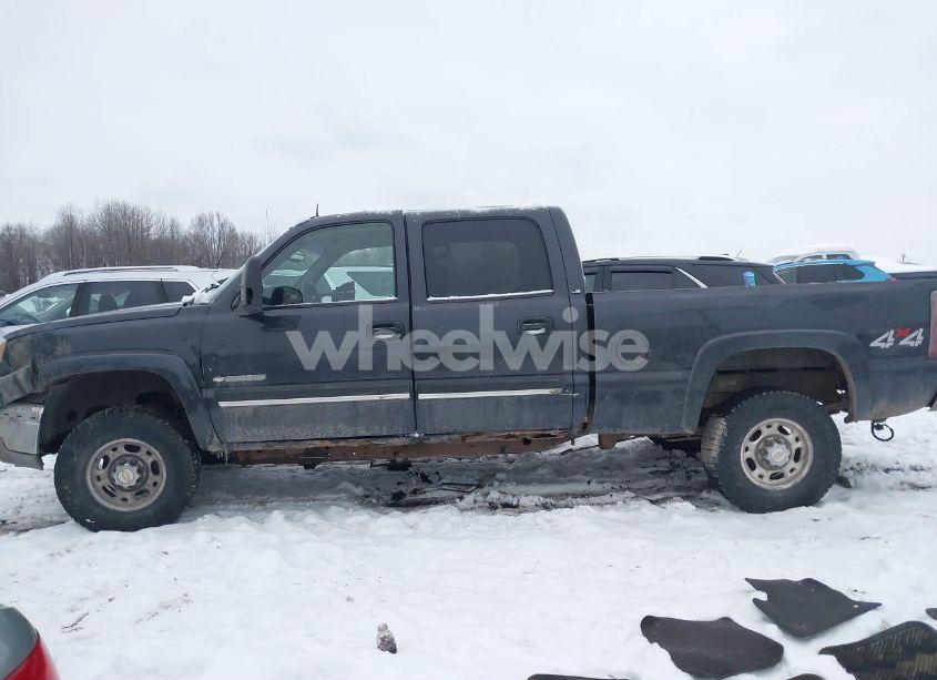Photo 14 of 2003 Chevrolet Silverado 2500HD LS (VIN 1GCHK23U43F186277)