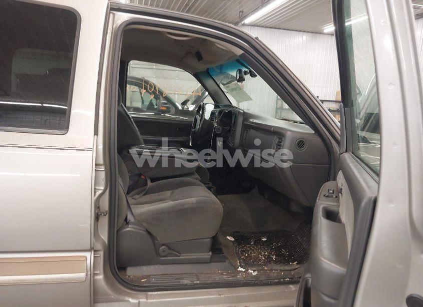 Photo 5 of 2003 Chevrolet Silverado 2500HD LS (VIN 1GCHK23U43F219262)