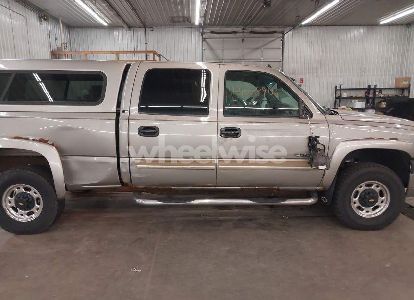 Photo 6 of 2003 Chevrolet Silverado 2500HD LS (VIN 1GCHK23U43F219262)