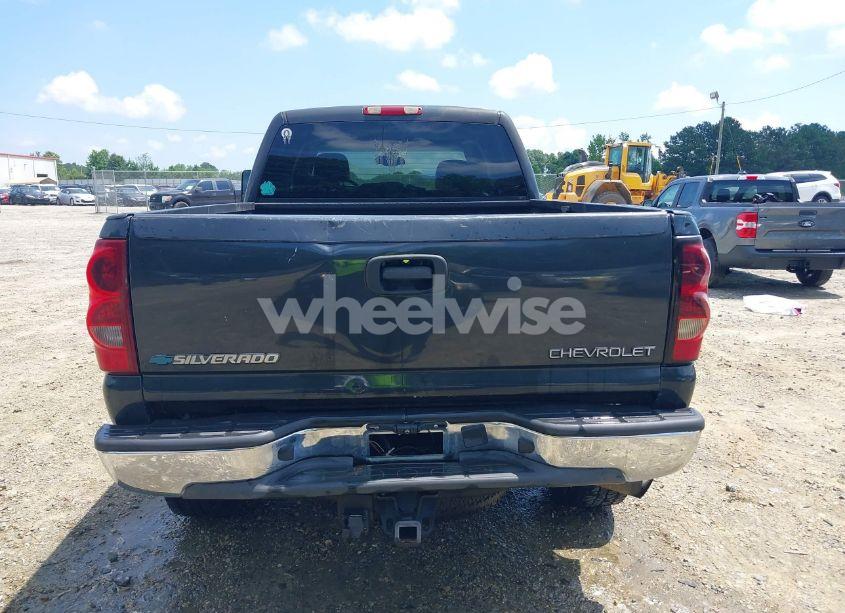 Photo 16 of 2004 Chevrolet Silverado 2500HD LT (VIN 1GCHK23U44F177791)