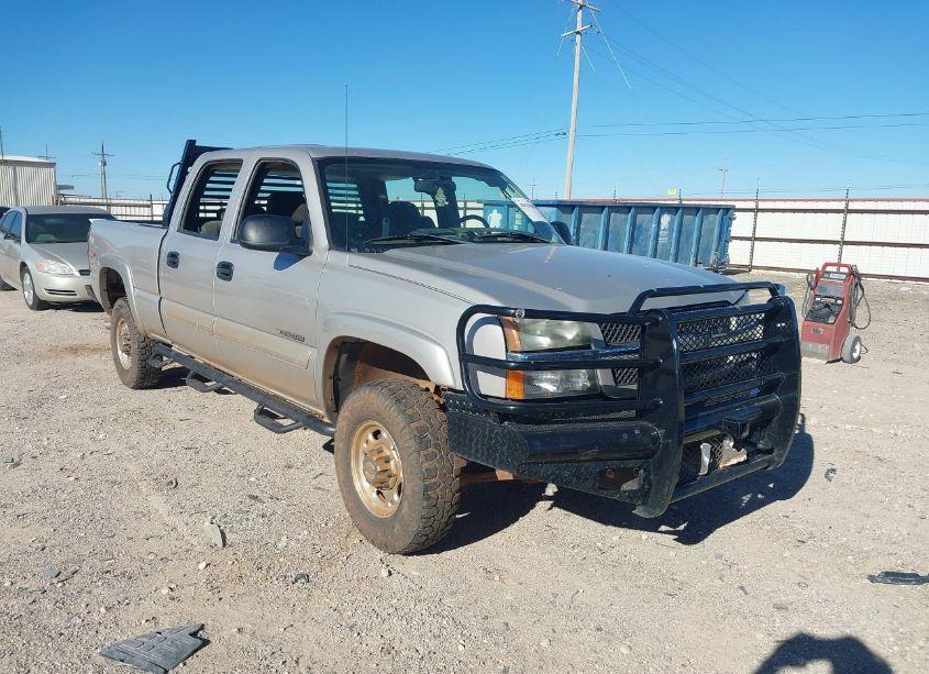 2004 Chevrolet Silverado 2500HD LS (VIN 1GCHK23U44F232286) main photo