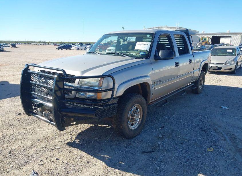 Photo 2 of 2004 Chevrolet Silverado 2500HD LS (VIN 1GCHK23U44F232286)