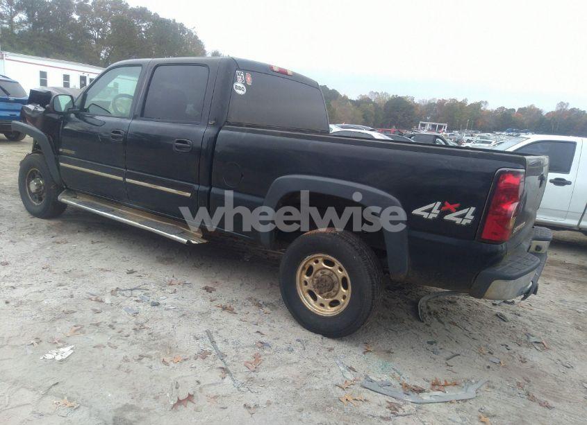 Photo 3 of 2006 Chevrolet Silverado 2500HD LT1 (VIN 1GCHK23U46F165286)