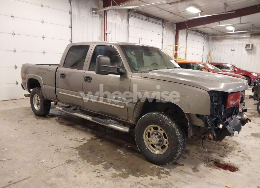 2007 Chevrolet Silverado 2500HD CLASSIC LT1 (VIN 1GCHK23U47F156184) main photo