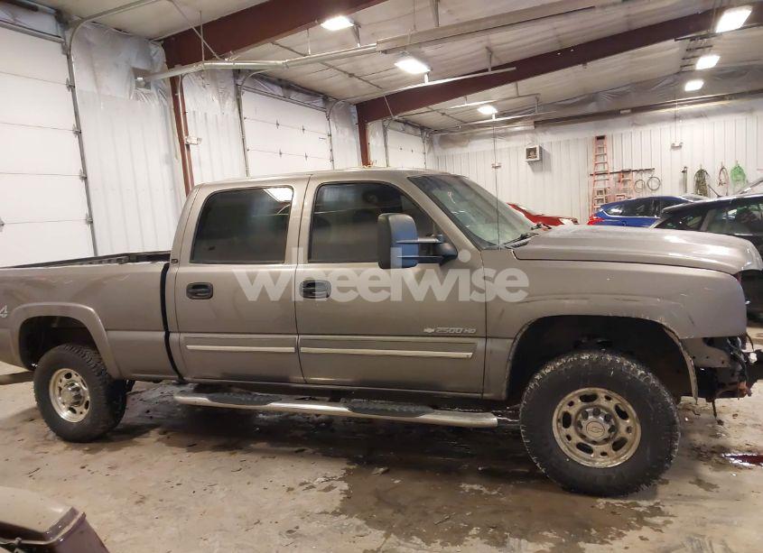 Photo 13 of 2007 Chevrolet Silverado 2500HD CLASSIC LT1 (VIN 1GCHK23U47F156184)