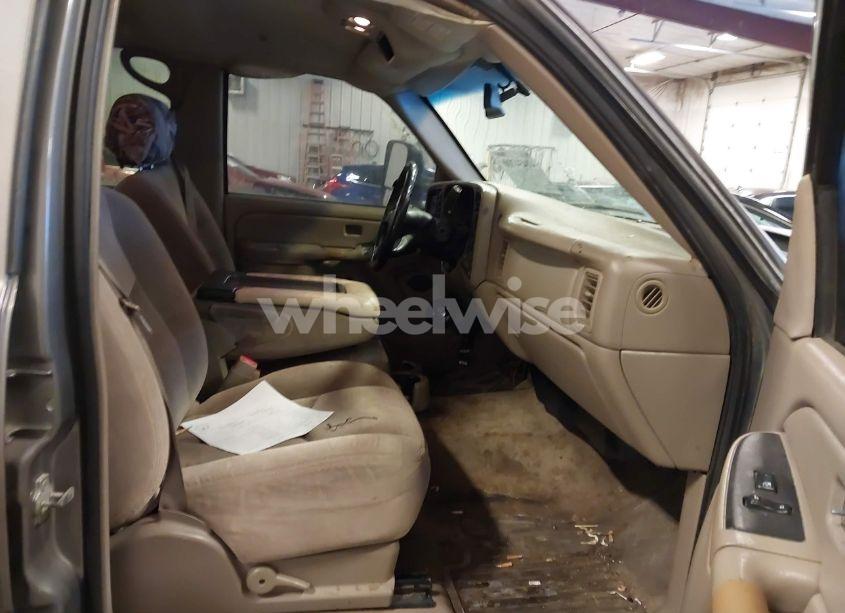 Photo 5 of 2007 Chevrolet Silverado 2500HD CLASSIC LT1 (VIN 1GCHK23U47F156184)