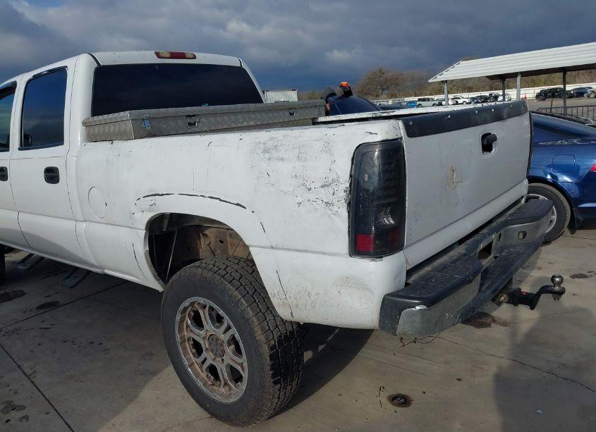 Photo 17 of 2003 Chevrolet Silverado 2500HD (VIN 1GCHK23U53F101835)