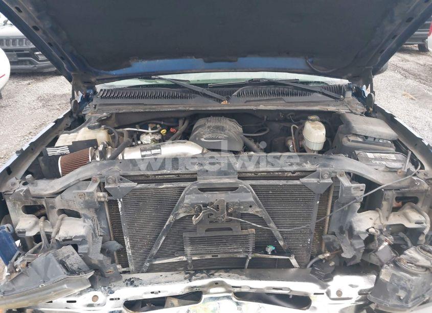 Photo 10 of 2004 Chevrolet Silverado 2500HD LS/LT/WORK TRUCK (VIN 1GCHK23U54F136179)