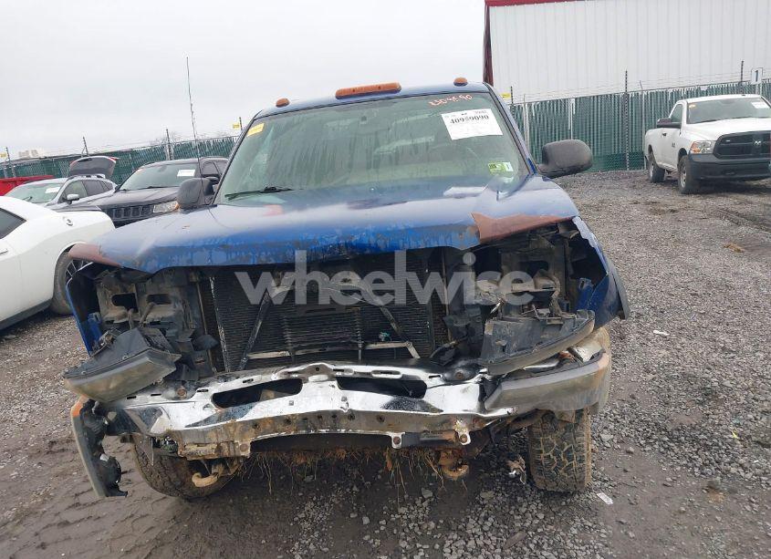 Photo 12 of 2004 Chevrolet Silverado 2500HD LS/LT/WORK TRUCK (VIN 1GCHK23U54F136179)