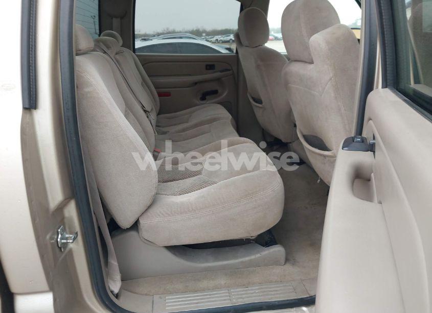 Photo 8 of 2004 Chevrolet Silverado 2500HD LS (VIN 1GCHK23U54F188248)