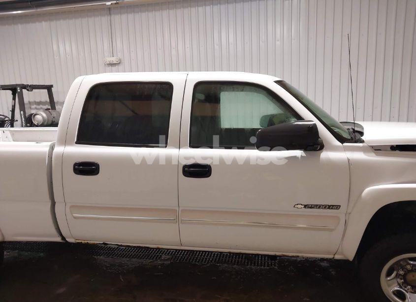 Photo 14 of 2005 Chevrolet Silverado 2500HD LS (VIN 1GCHK23U55F899336)