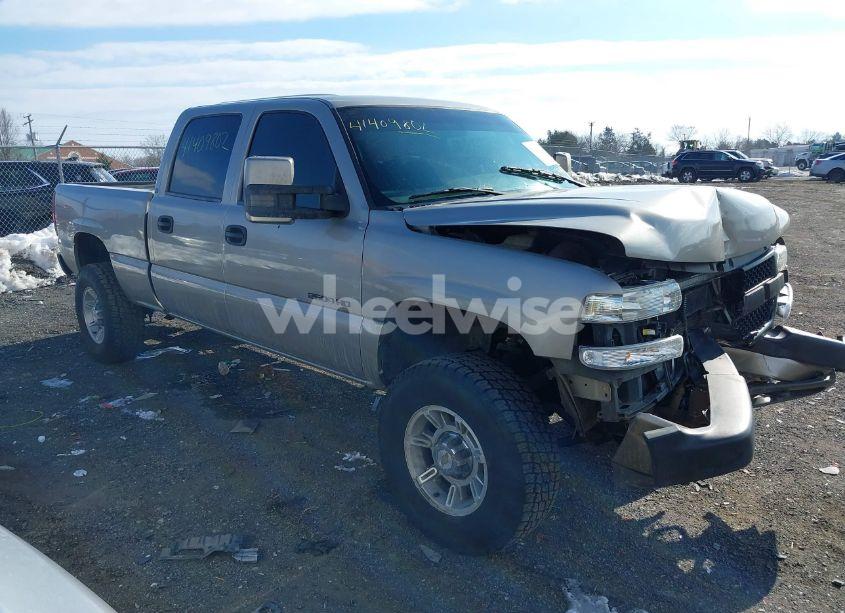 2002 Chevrolet Silverado 2500HD LS (VIN 1GCHK23U62F133501) main photo