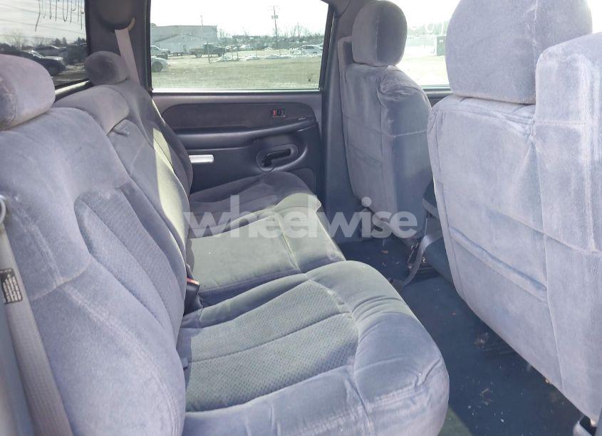 Photo 8 of 2002 Chevrolet Silverado 2500HD LS (VIN 1GCHK23U62F133501)