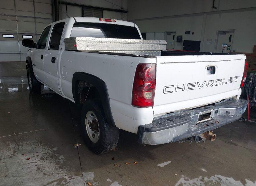 Photo 3 of 2003 Chevrolet Silverado 2500HD (VIN 1GCHK23U73F107491)