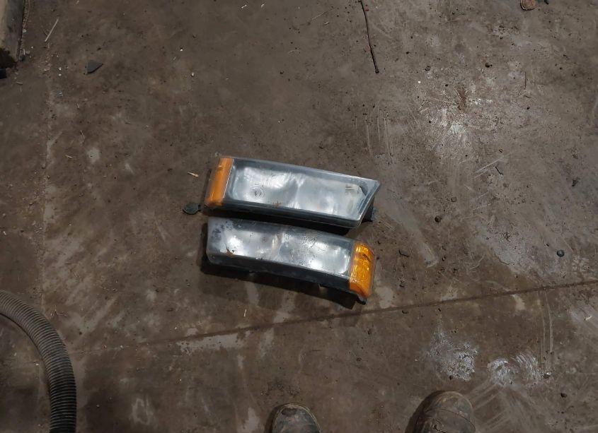 Photo 19 of 2003 Chevrolet Silverado 2500HD LT (VIN 1GCHK23U73F181199)