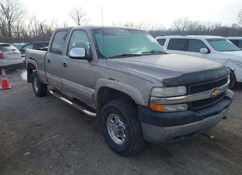 2001 Chevrolet Silverado 2500HD LS (VIN 1GCHK23U81F141792) main photo