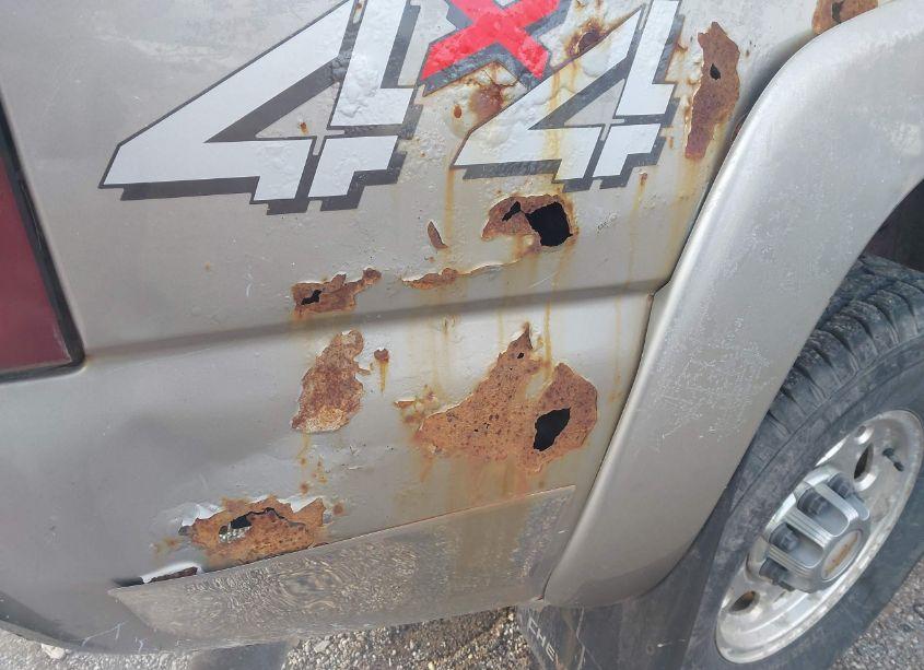 Photo 14 of 2001 Chevrolet Silverado 2500HD LS (VIN 1GCHK23U81F141792)