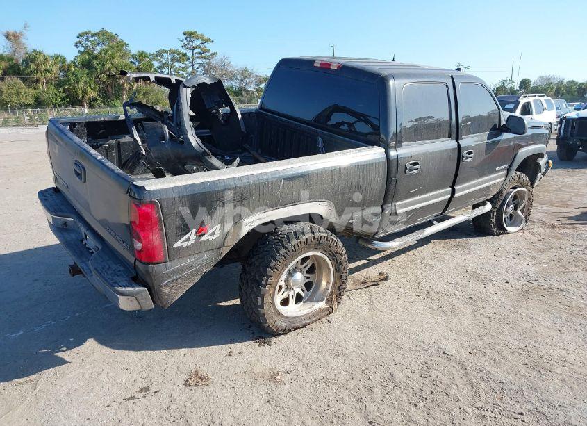 Photo 4 of 2004 Chevrolet Silverado 2500HD LT (VIN 1GCHK23U84F116654)