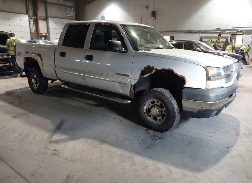 2004 Chevrolet Silverado 2500HD LS (VIN 1GCHK23U84F255523) main photo