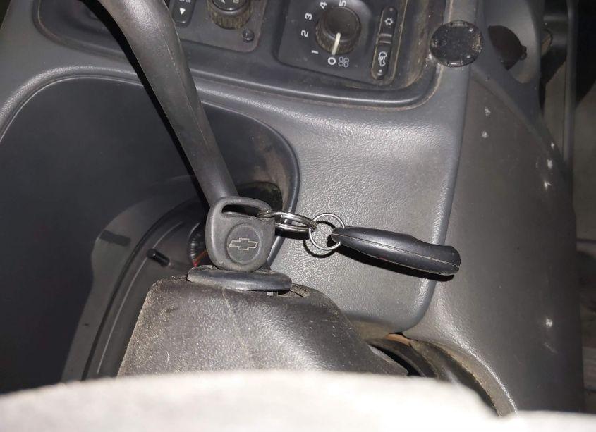 Photo 11 of 2004 Chevrolet Silverado 2500HD LS (VIN 1GCHK23U84F255523)