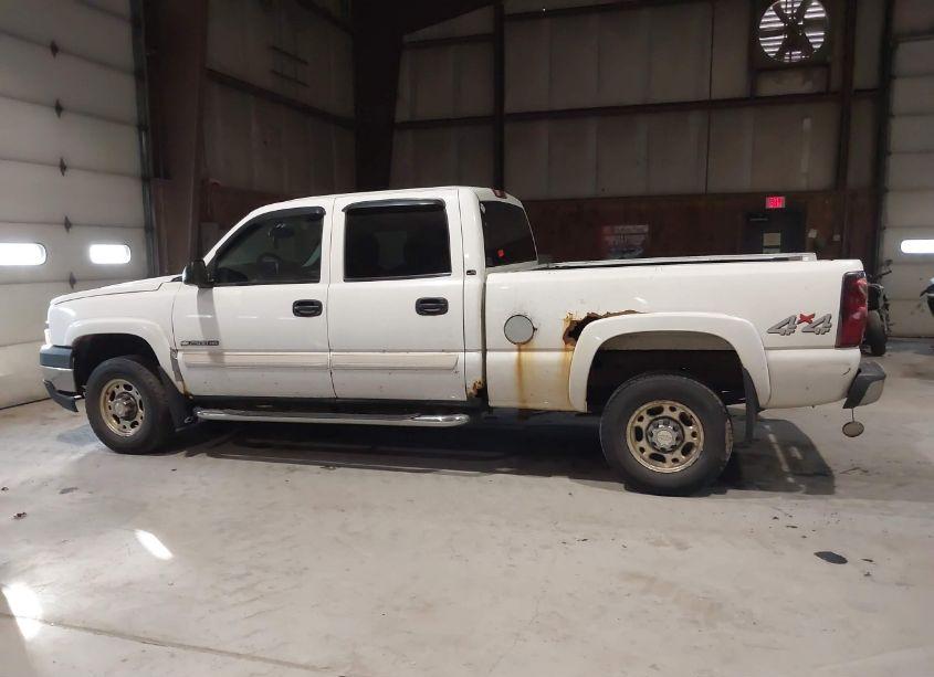 Photo 15 of 2004 Chevrolet Silverado 2500HD LS (VIN 1GCHK23U84F255523)