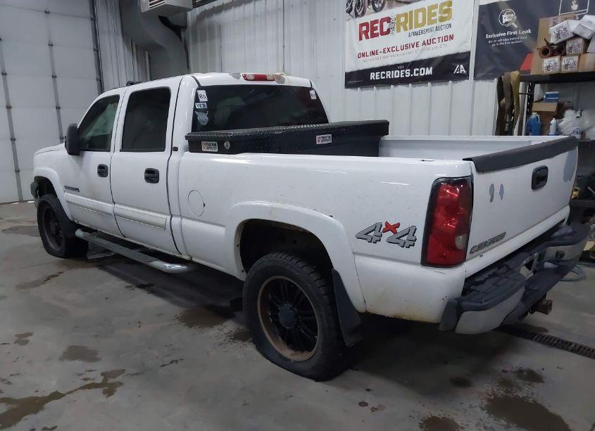 Photo 3 of 2006 Chevrolet Silverado 2500HD LT1 (VIN 1GCHK23U86F182141)