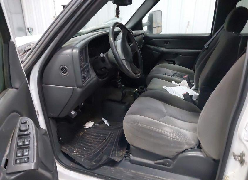 Photo 5 of 2006 Chevrolet Silverado 2500HD LT1 (VIN 1GCHK23U86F182141)