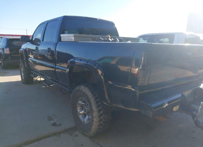 Photo 3 of 2002 Chevrolet Silverado 2500HD LS (VIN 1GCHK23U92F235441)