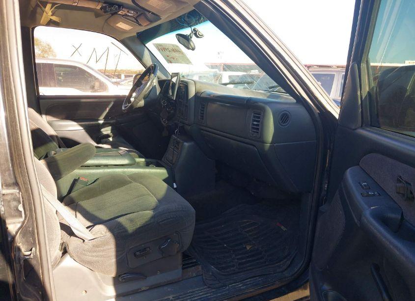 Photo 5 of 2002 Chevrolet Silverado 2500HD LS (VIN 1GCHK23U92F235441)