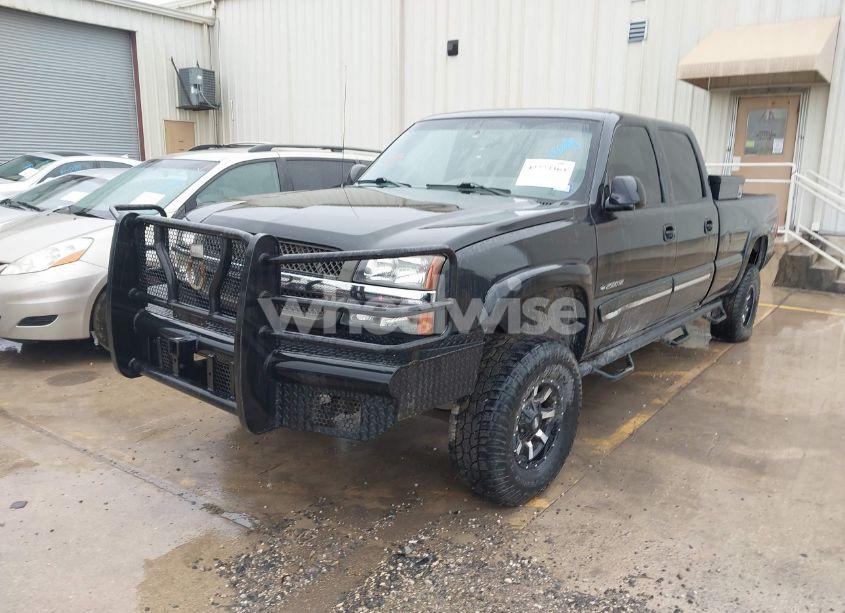 Photo 2 of 2004 Chevrolet Silverado 2500HD LS (VIN 1GCHK23U94F257846)