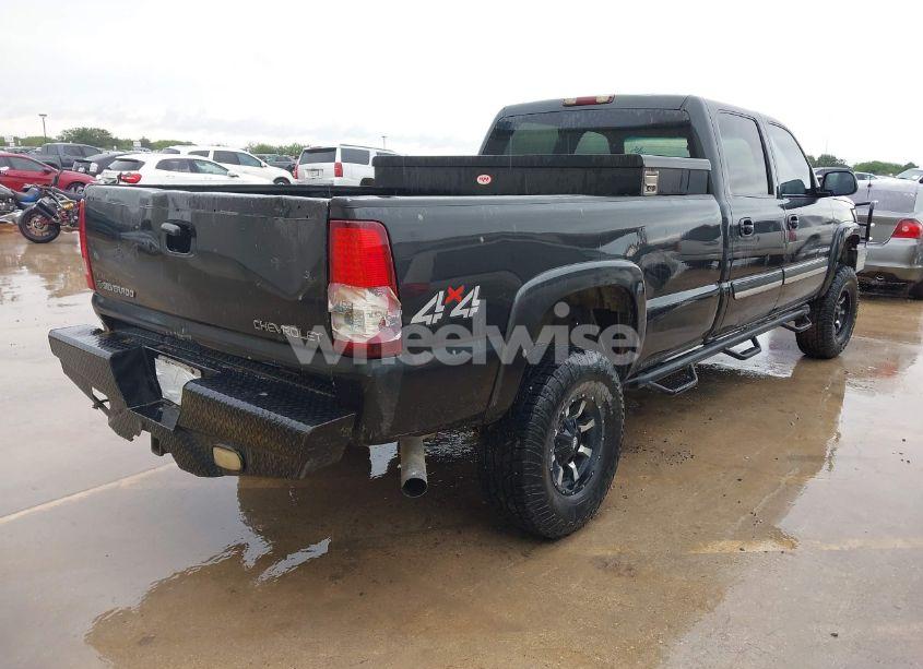Photo 4 of 2004 Chevrolet Silverado 2500HD LS (VIN 1GCHK23U94F257846)