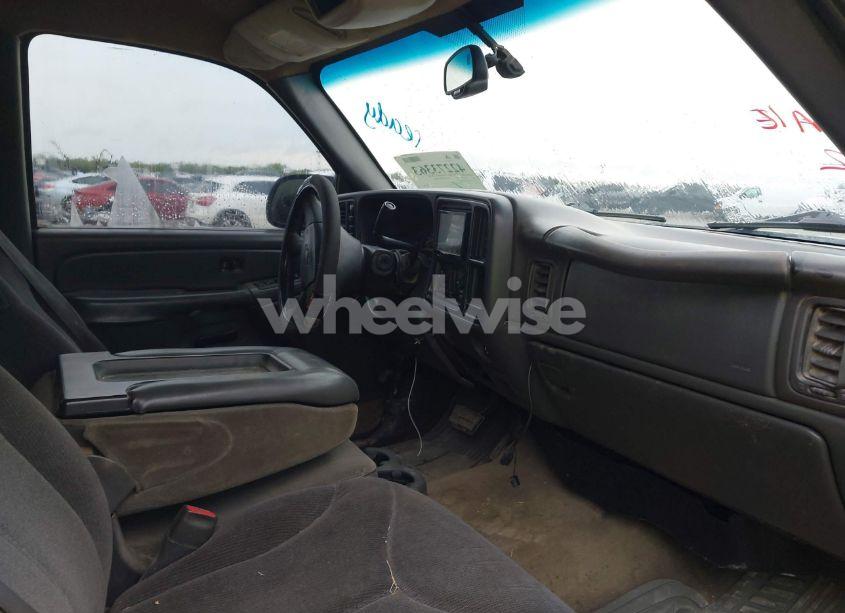 Photo 5 of 2004 Chevrolet Silverado 2500HD LS (VIN 1GCHK23U94F257846)