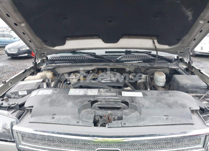 Photo 10 of 2005 Chevrolet Silverado 2500HD LS (VIN 1GCHK23U95F824896)