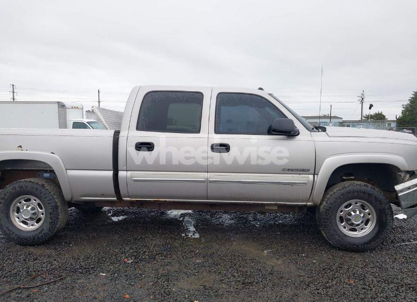 Photo 13 of 2005 Chevrolet Silverado 2500HD LS (VIN 1GCHK23U95F824896)