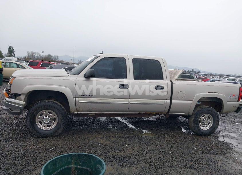 Photo 14 of 2005 Chevrolet Silverado 2500HD LS (VIN 1GCHK23U95F824896)