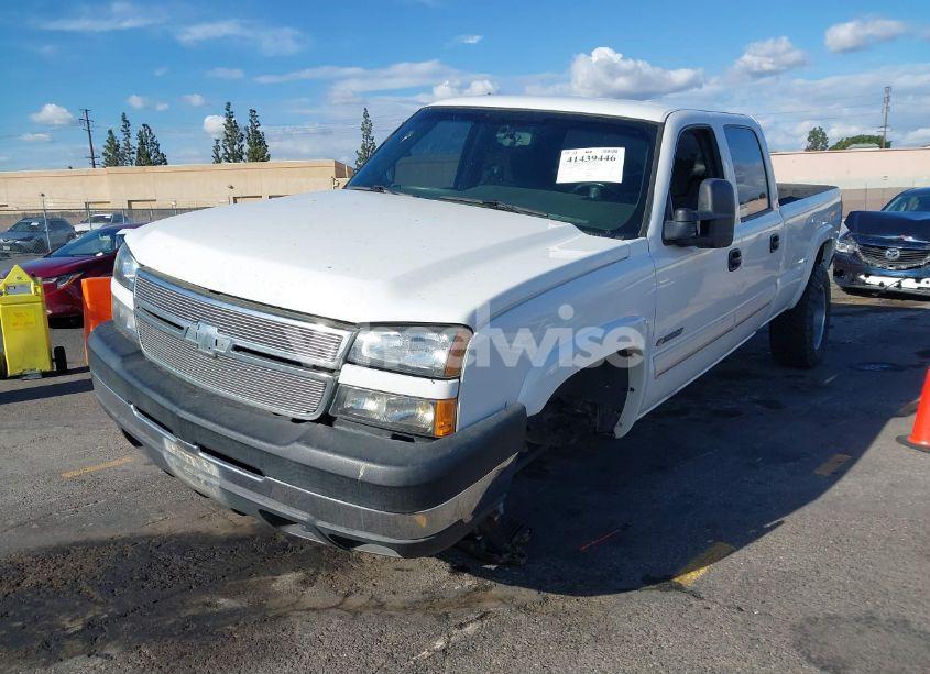 Photo 2 of 2006 Chevrolet Silverado 2500HD LT2 (VIN 1GCHK23U96F127245)