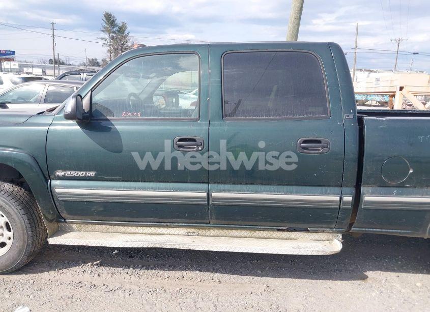Photo 14 of 2002 Chevrolet Silverado 2500HD LS (VIN 1GCHK23UX2F195466)