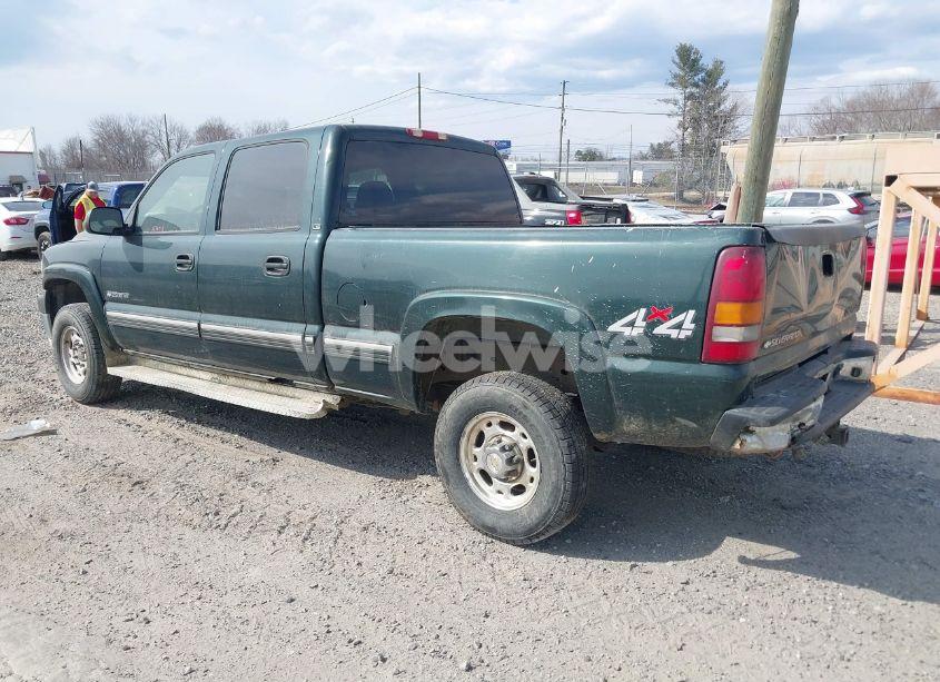 Photo 3 of 2002 Chevrolet Silverado 2500HD LS (VIN 1GCHK23UX2F195466)