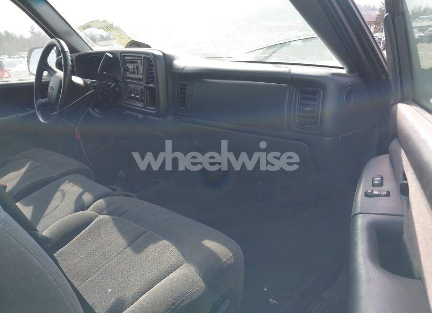 Photo 5 of 2002 Chevrolet Silverado 2500HD LS (VIN 1GCHK23UX2F195466)