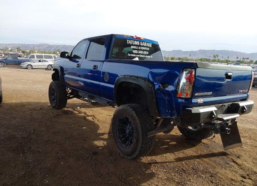 Photo 3 of 2003 Chevrolet Silverado 2500HD LS (VIN 1GCHK23UX3F171265)