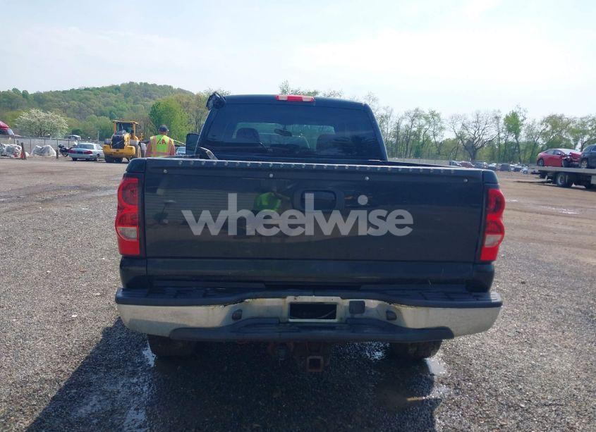 Photo 17 of 2005 Chevrolet Silverado 2500HD LS (VIN 1GCHK23UX5F857938)