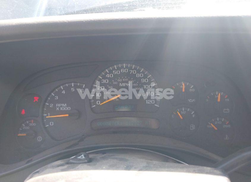 Photo 7 of 2005 Chevrolet Silverado 2500HD LS (VIN 1GCHK23UX5F857938)