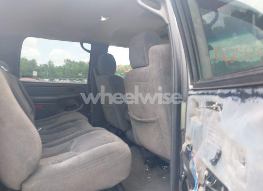 Photo 8 of 2006 Chevrolet Silverado 2500HD LT1 (VIN 1GCHK23UX6F147648)