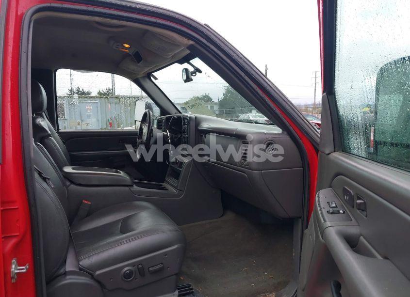 Photo 5 of 2006 Chevrolet Silverado 2500HD LT3 (VIN 1GCHK23UX6F265165)