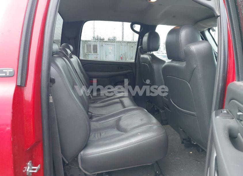 Photo 8 of 2006 Chevrolet Silverado 2500HD LT3 (VIN 1GCHK23UX6F265165)