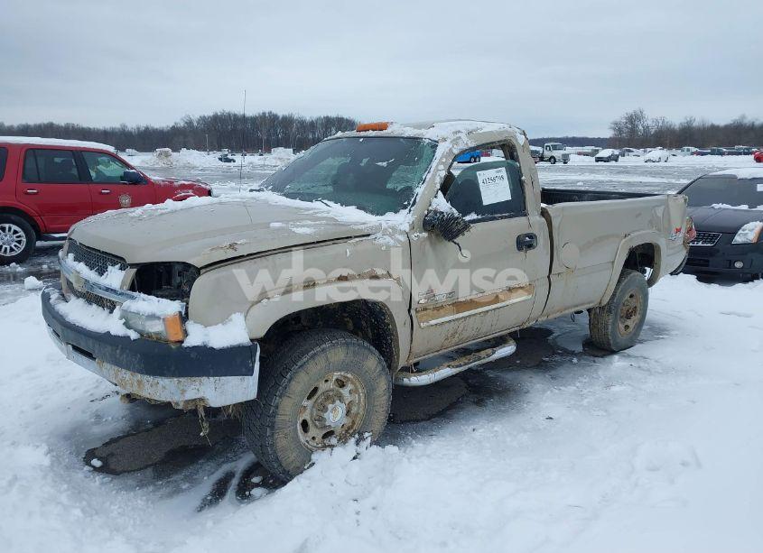 Photo 2 of 2004 Chevrolet Silverado 2500HD LS (VIN 1GCHK24234E253066)